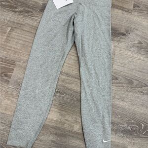 NWT Nike Womens Heather Gray Leggings